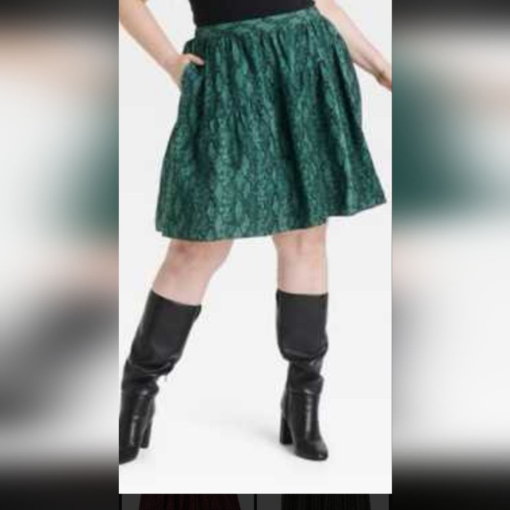 Ava & Viv Green A-Line Skirt Plus Dark Boho,Wichty Chic, Romantic Goth‎
